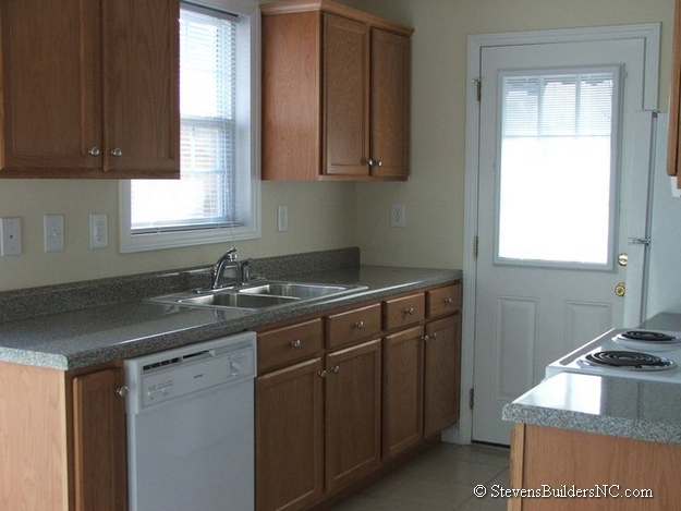 300 WRAY RD 02 300 WRAY RD 02